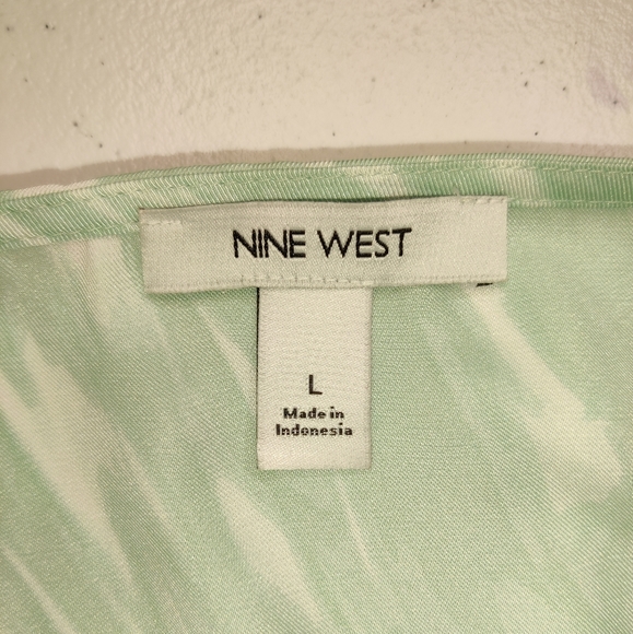 NWT Nine West Mint Green Silky Tie Front Blouse Large - Picture 3 of 4